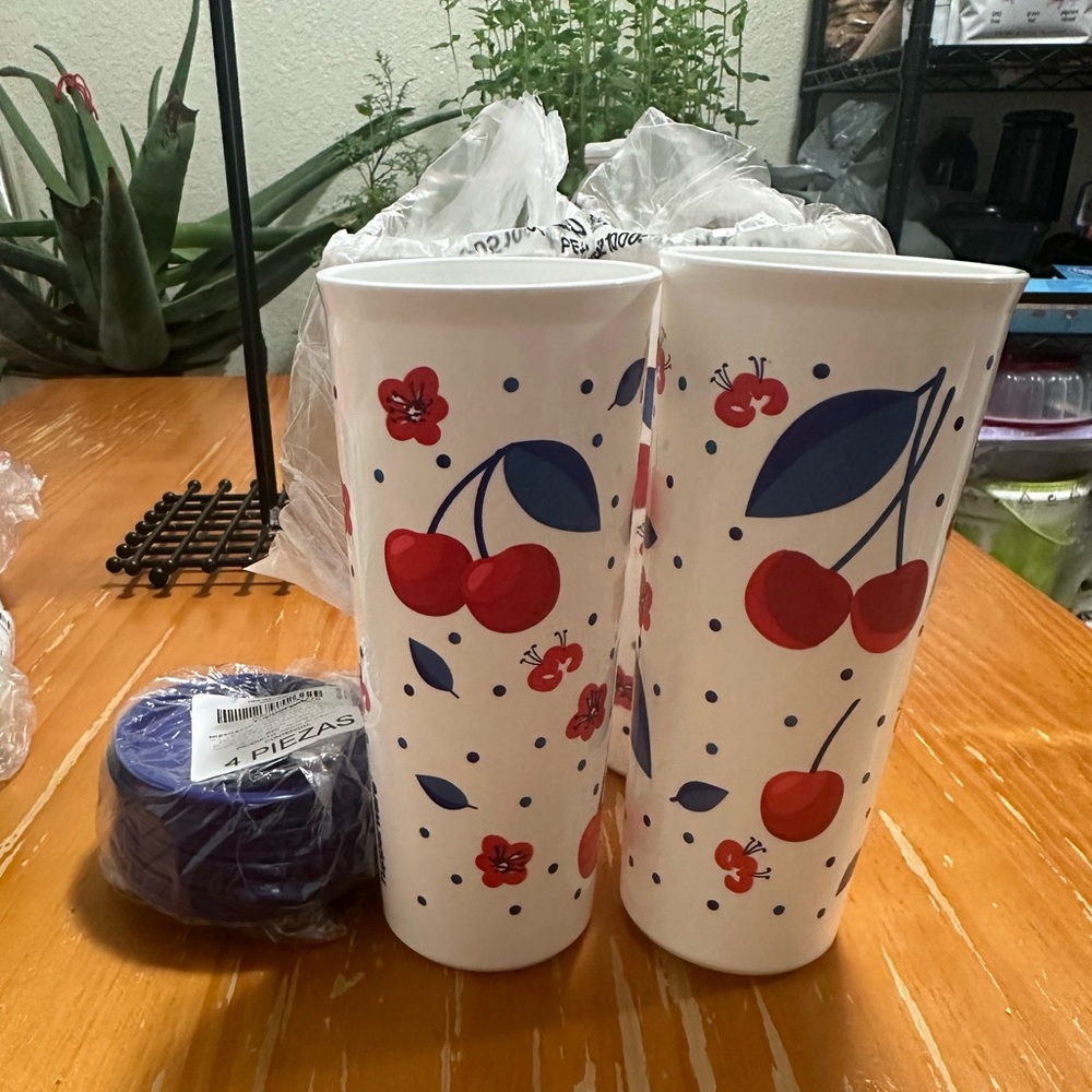 New Tuppeware